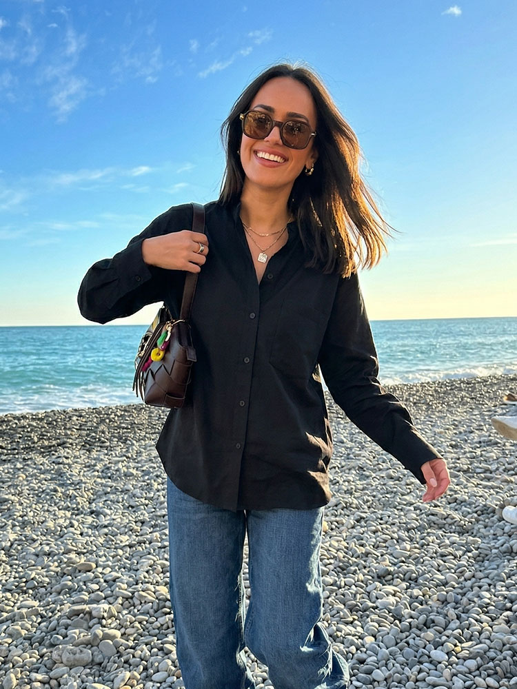 Camisa Negra Minimalista con C - Summer Days Clothing reseña y precio