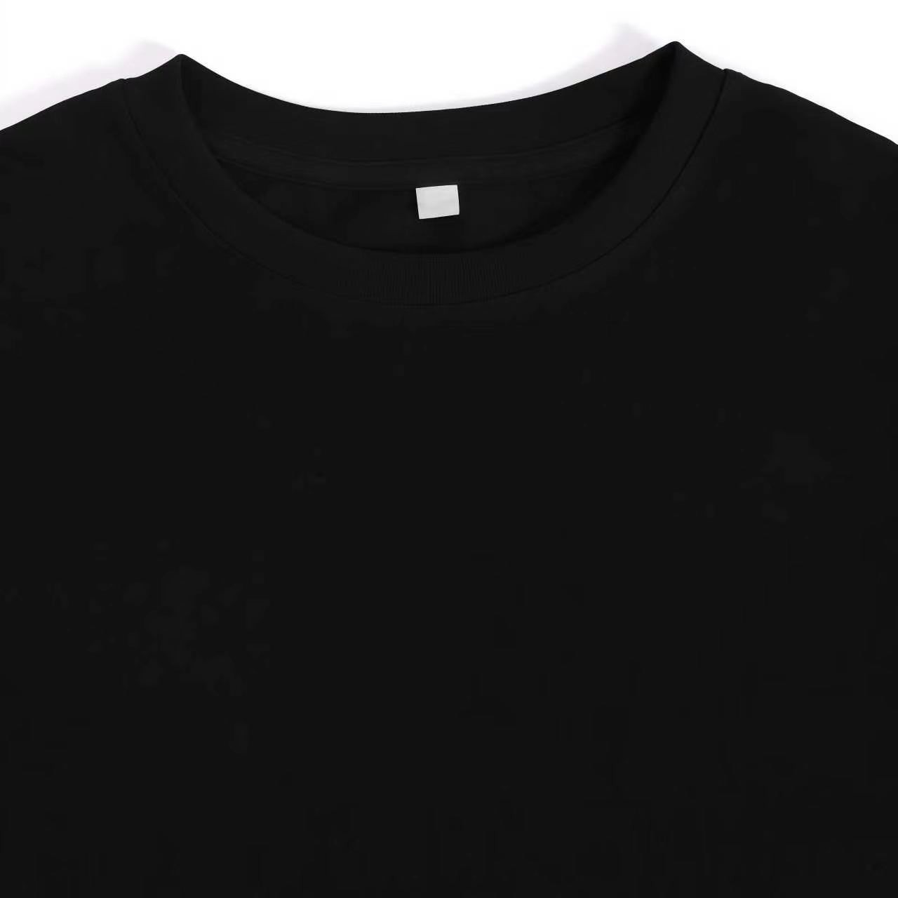 1 camiseta negra con estampado - Summer Days Clothing reseña y precio